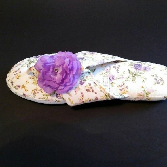 NEW Floral Thong Slippers, Purple Rosettes, Large with BONUS! - Picture 4 of 7
